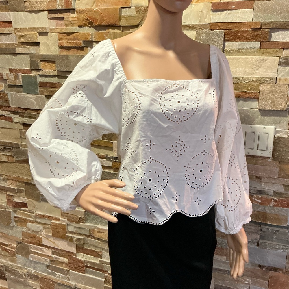REISS Becci Elegant Embroidered Top - Picture 2 of 7